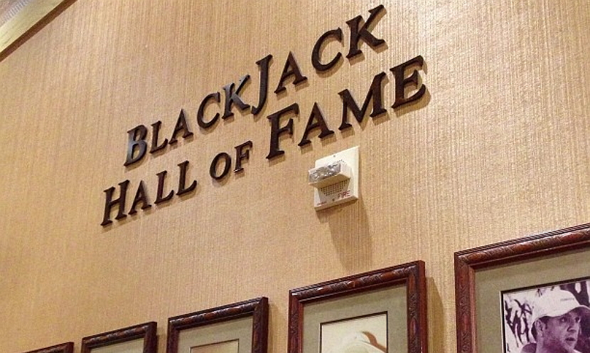 zal slavy dlya igrokov v blekdzhek